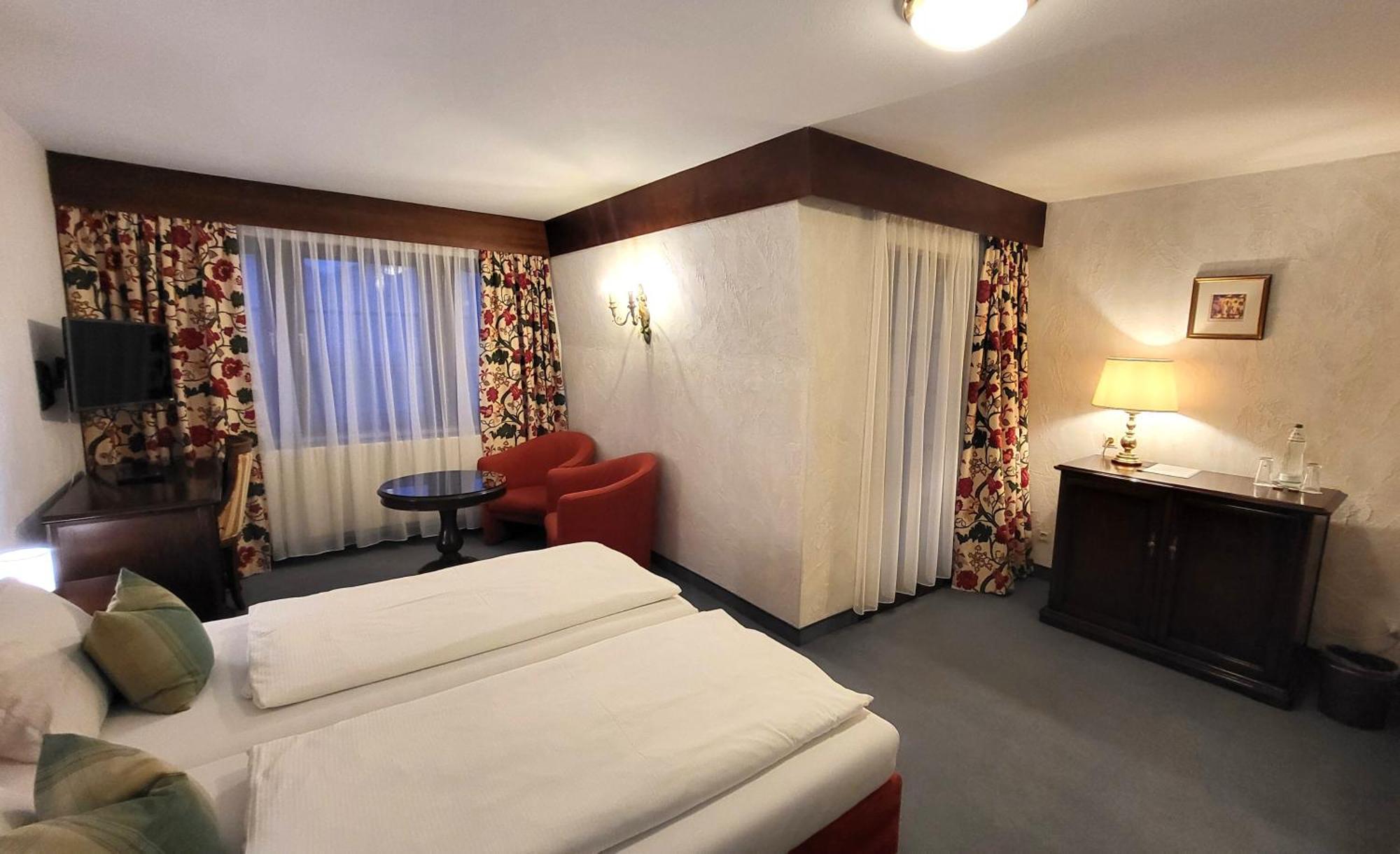Hotel-Restaurant Batzenhaeusl إنسبروك المظهر الخارجي الصورة