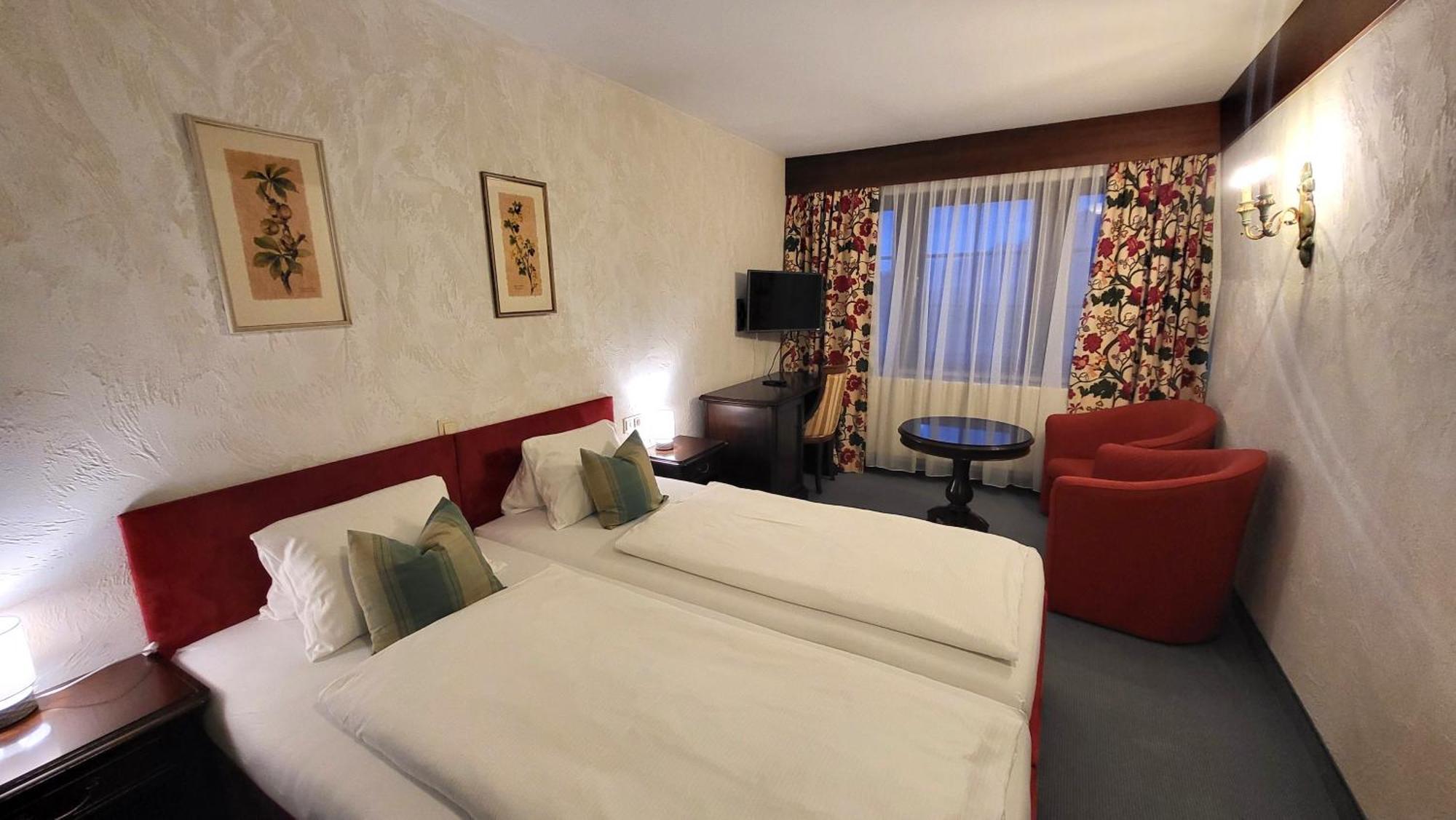 Hotel-Restaurant Batzenhaeusl إنسبروك المظهر الخارجي الصورة