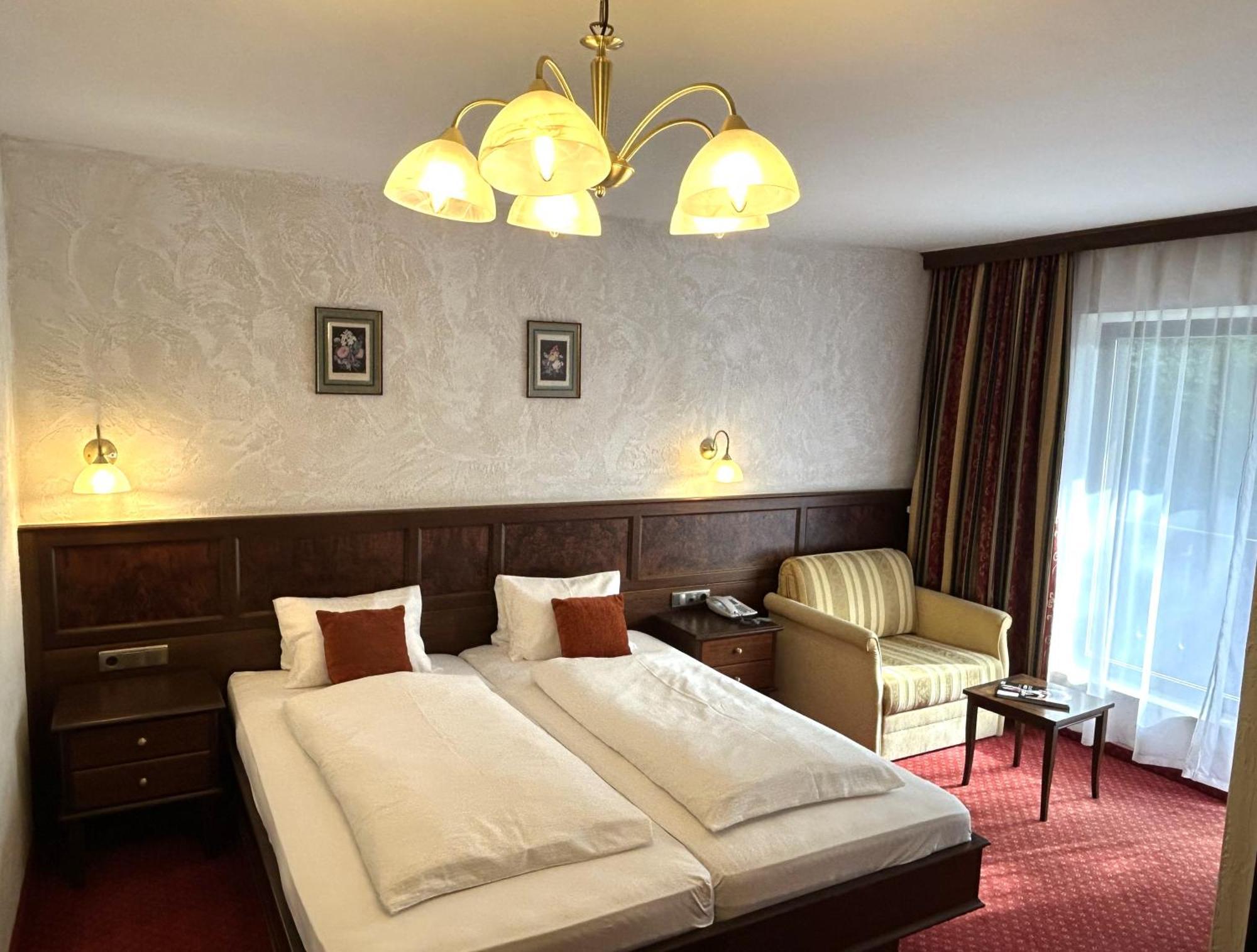 Hotel-Restaurant Batzenhaeusl إنسبروك المظهر الخارجي الصورة