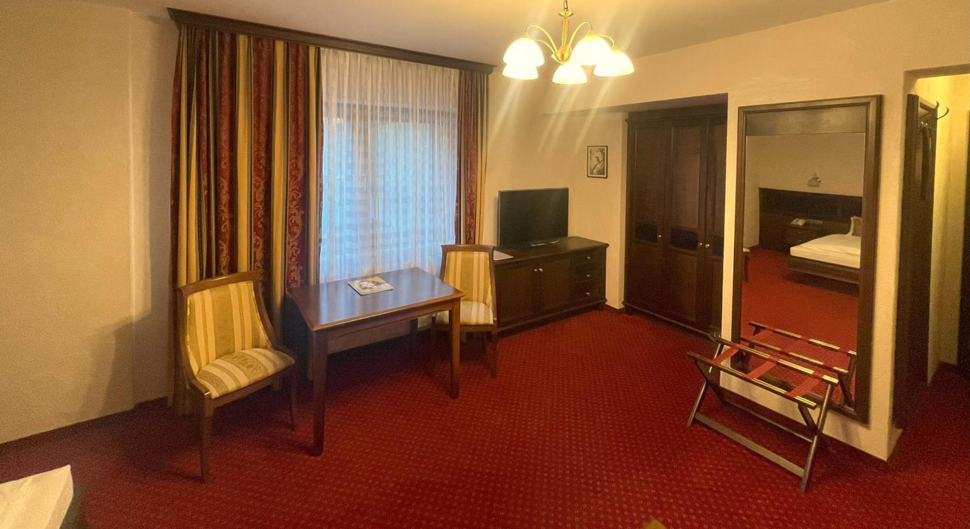 Hotel-Restaurant Batzenhaeusl إنسبروك المظهر الخارجي الصورة